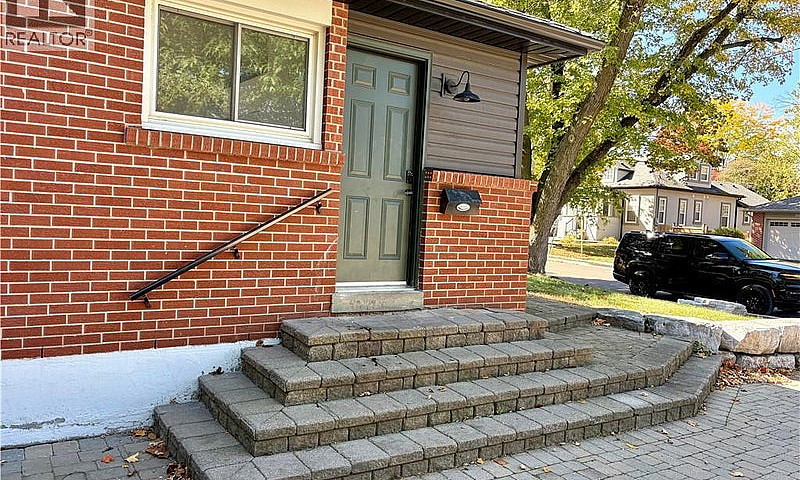 292 Woodward Avenue ...