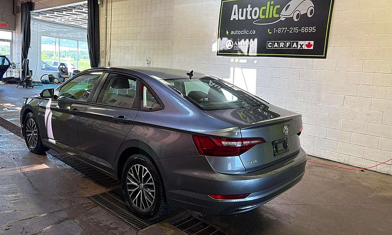 2021 Volkswagen Jett...