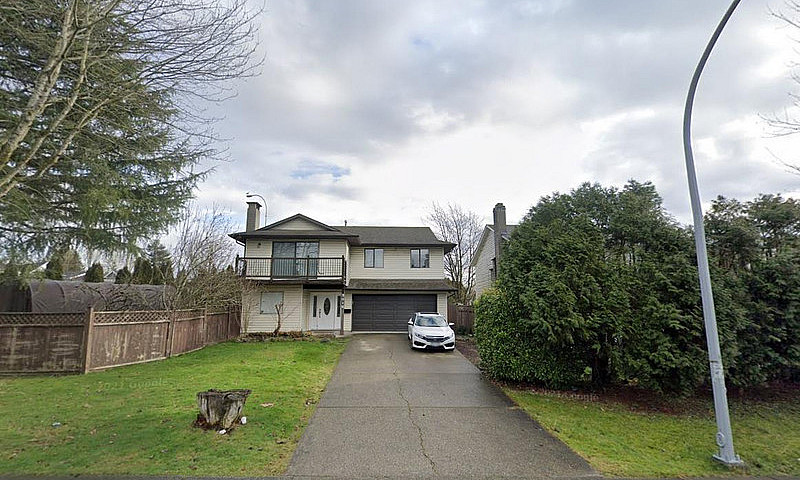 9018 151 Street Surr...