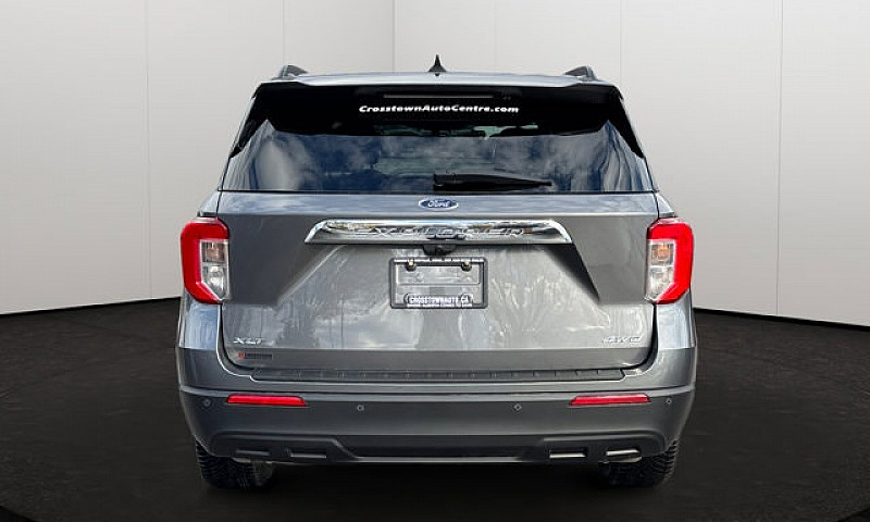 2023 Ford Explorer X...