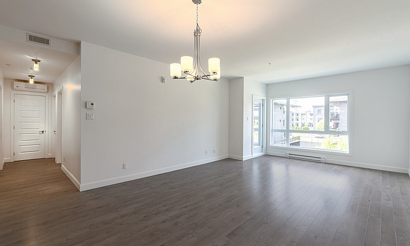 Condo,4.5,2,Chambres...