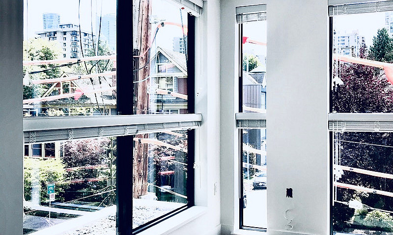 Sleek Modern 1-Bed W...