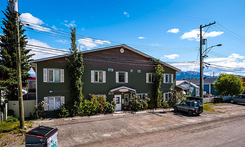 Downtown 2 Bedroom C...