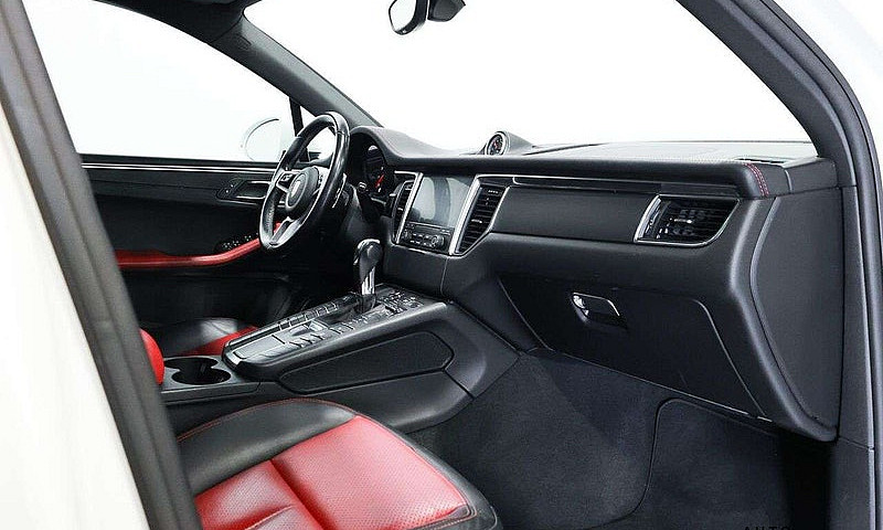 2017 Porsche Macan S...