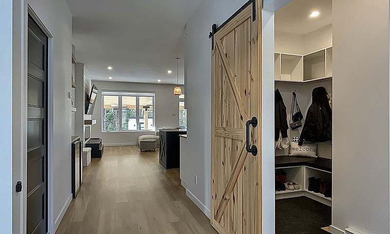 $739,000 - Bungalow ...