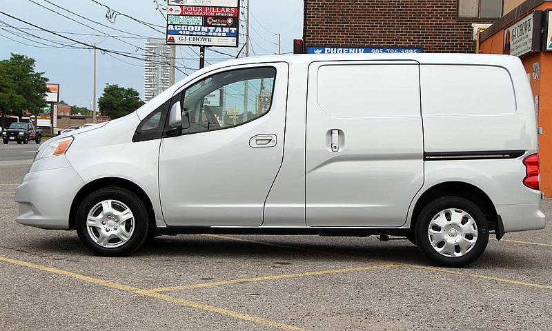 2013 Nissan Nv200 Sv...