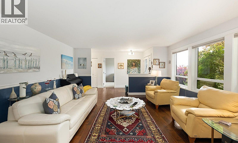 4784 Tamarack Place ...