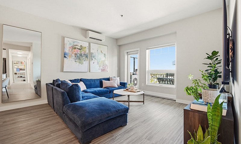 2 Bedroom 2 Bath Bri...