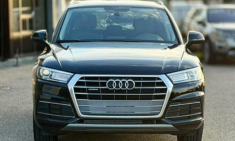 2018 Audi Q5 Komfort...