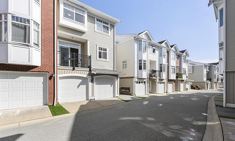 88 19551 66 Avenue S...