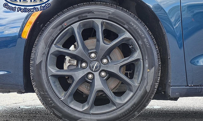 2025 Chrysler Pacifi...