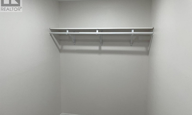 Basement - 122 Stowm...