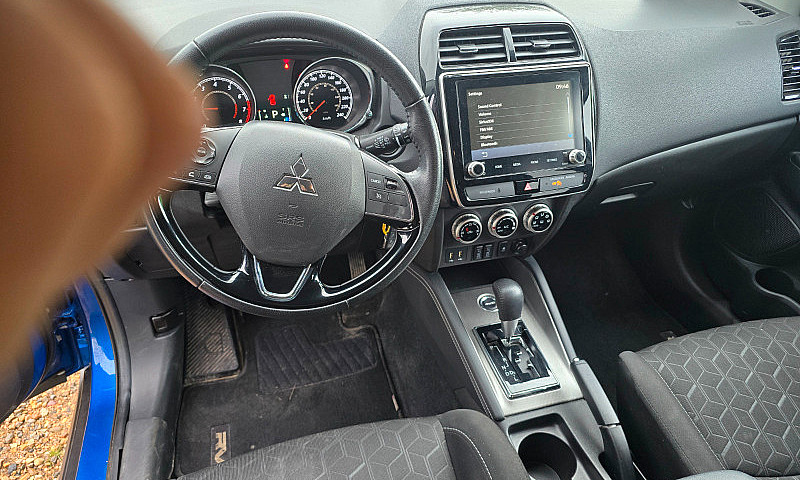 2020 Mitsubishi Rvr...