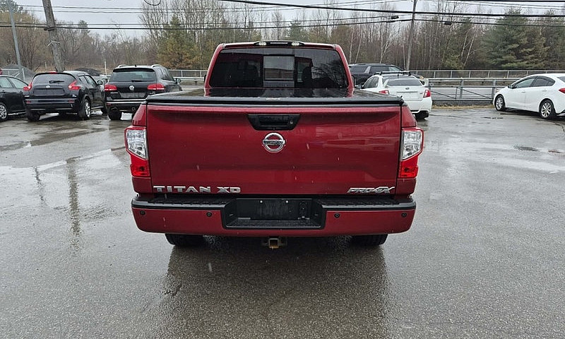2016 Nissan Titan Xd...