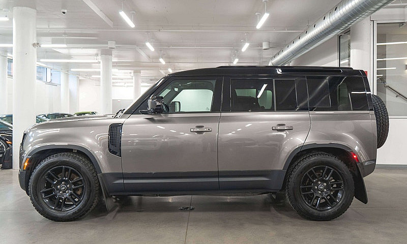 2025 Land Rover Defe...