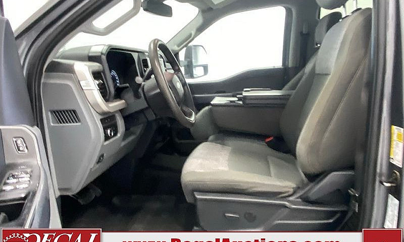 2023 Ford F-350 Xlt...