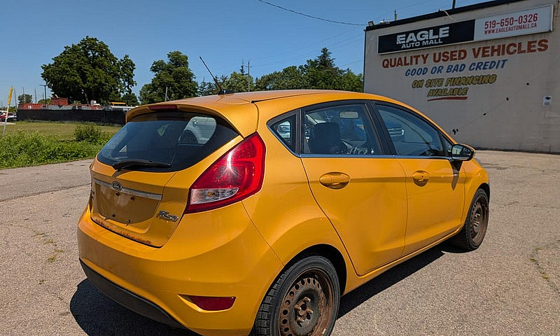 2011 Ford Fiesta 5Dr...