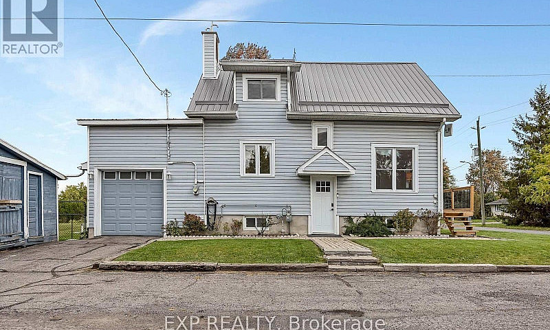 11505 Queen Street N...