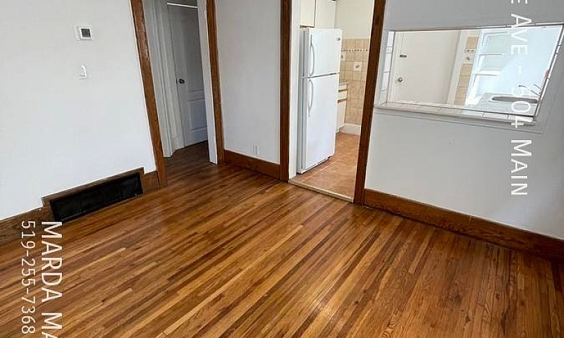 Bright & Spacious 2 ...