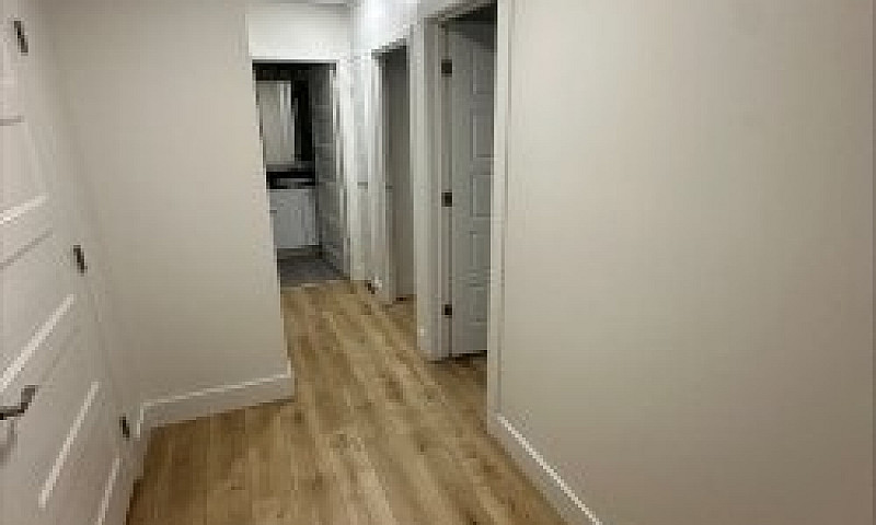 Modern 2 Bedroom - F...