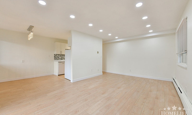 Fully Renovated 2 Be...