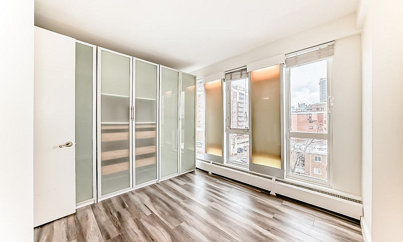 Modern 2 Bed 2 Bath ...