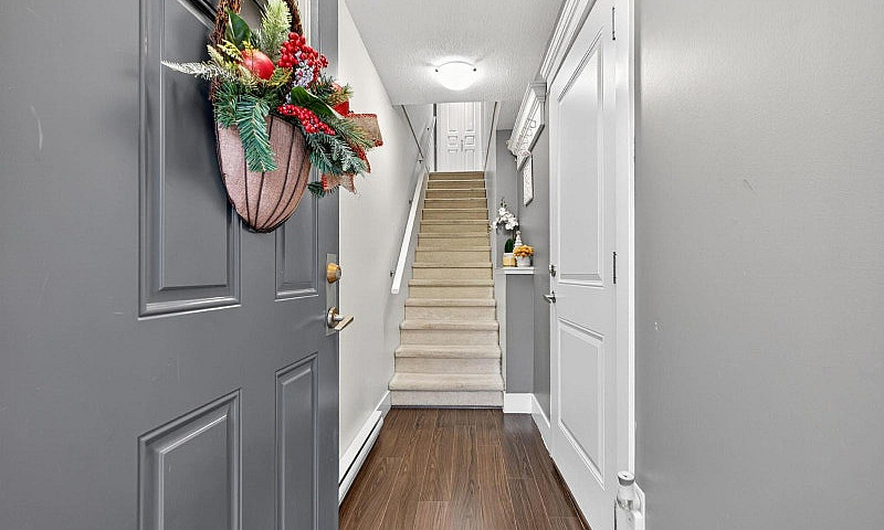 56 31098 Westridge P...