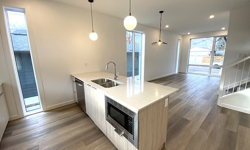 Brand New Townhome W...