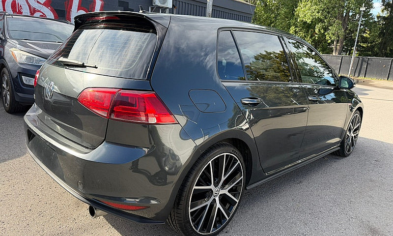 2017 Volkswagen Golf...