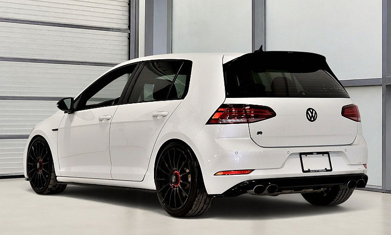 2019 Volkswagen Golf...