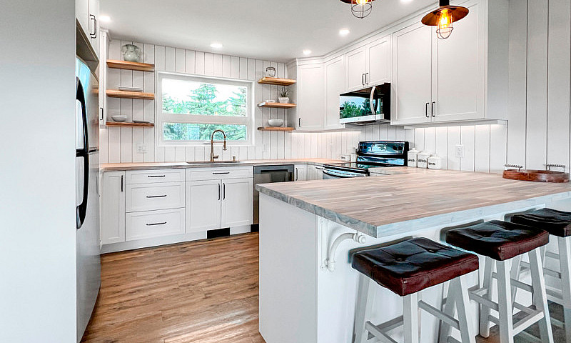 Immaculate Acreage I...