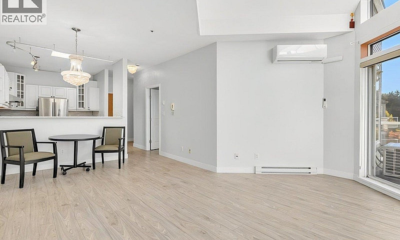 315 8651 Ackroyd Roa...