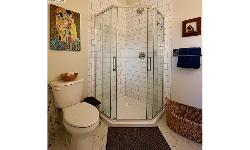1512 Granite Drive U...