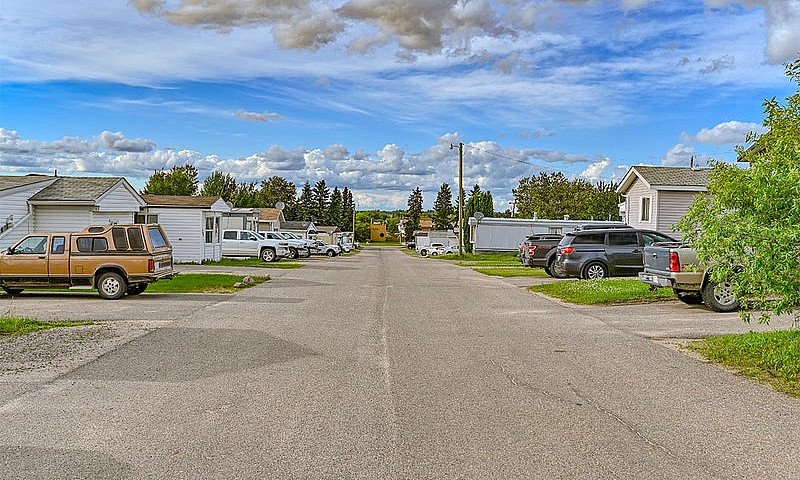 Lakelet Estates - 3 ...