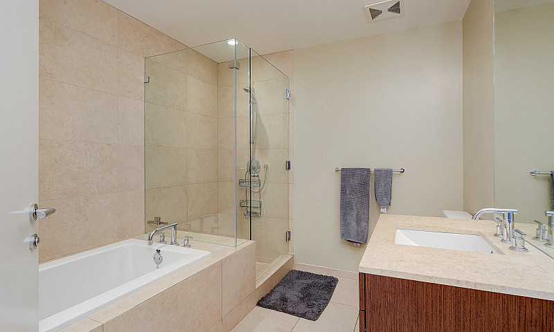 Luxurious 1-Bedroom ...