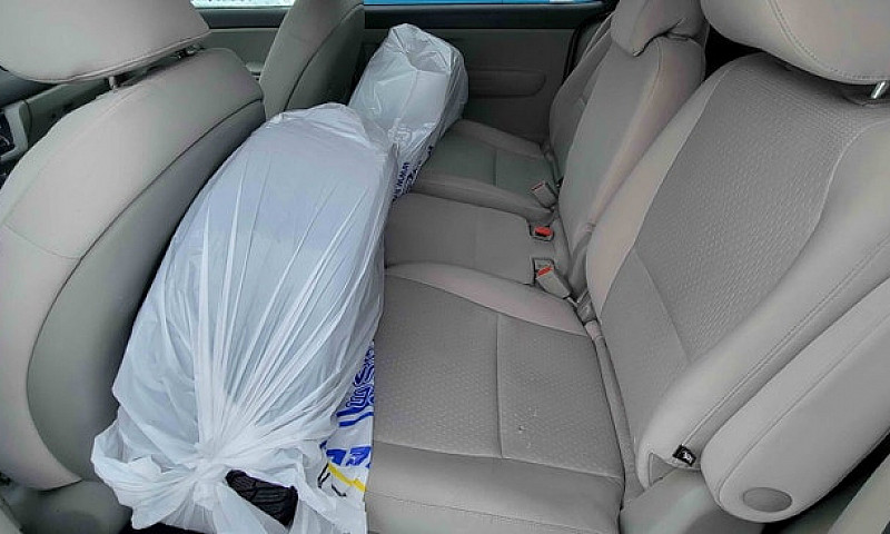 2017 Kia Sedona...