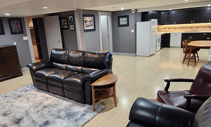 Spacious 2-Bedroom B...