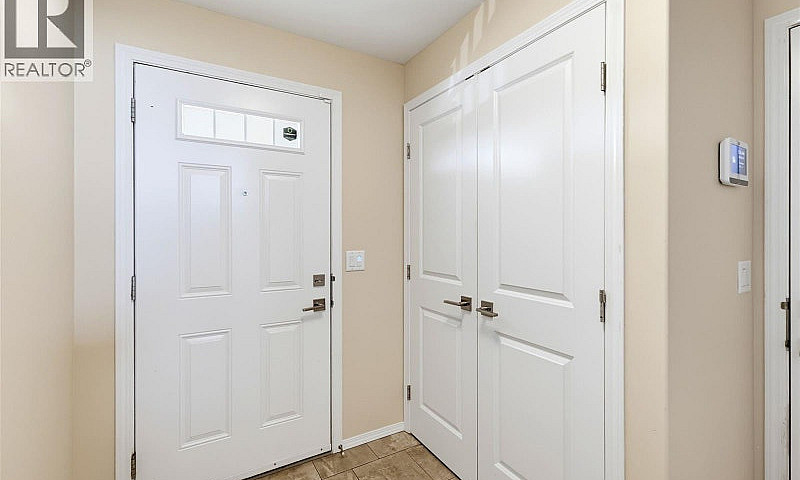 263 Eaton Crescent S...