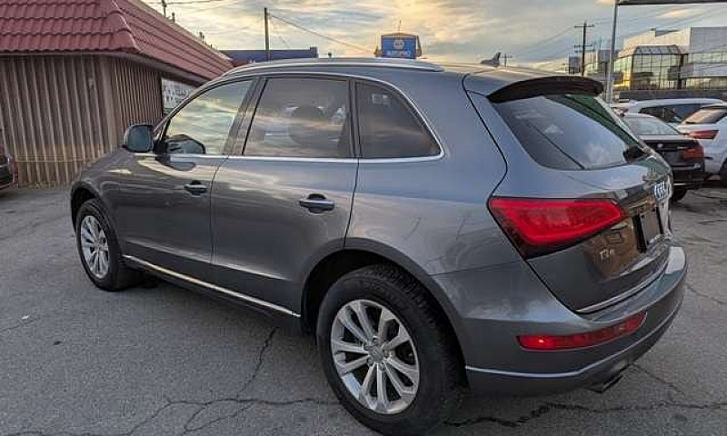2017 Audi Q5 Quattro...