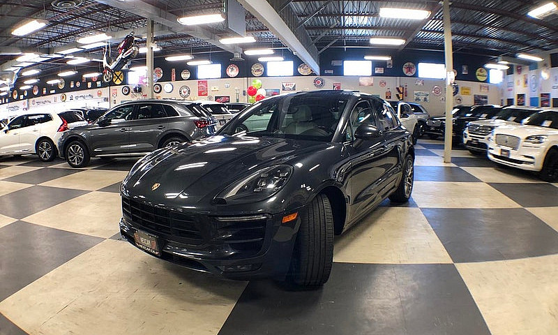 2018 Porsche Macan G...