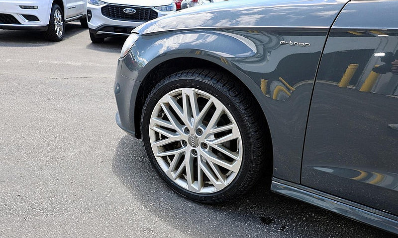 2017 Audi A3 E-Tron ...