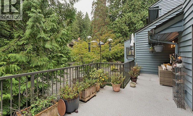 834 Hendecourt Road ...
