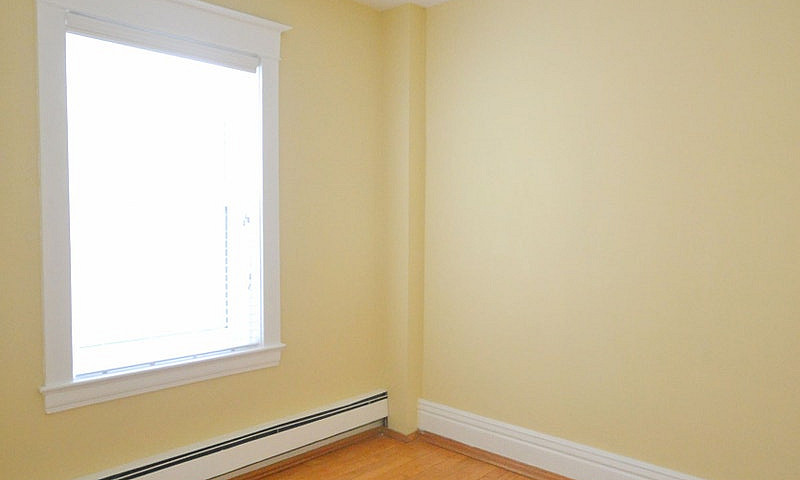 May 1St!~$1150 2Bdrm...