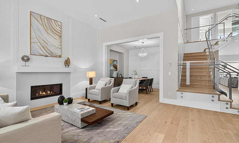 15668 82A Avenue Sur...