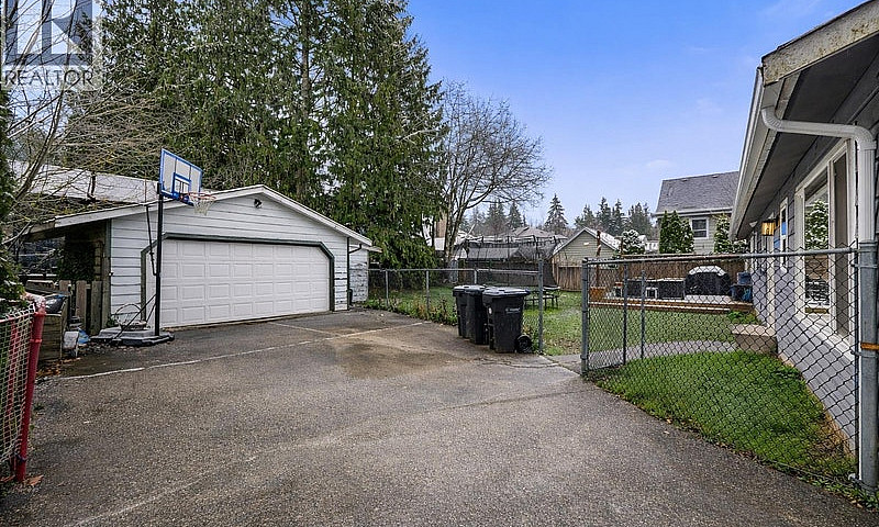 40410 Perth Drive Sq...