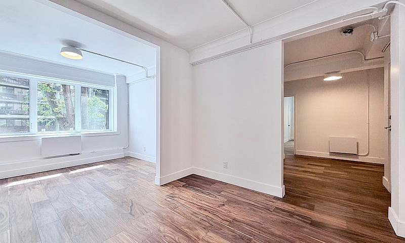 3 Bedrooms - 5 Et De...