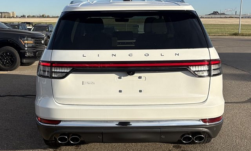 2025 Lincoln Aviator...