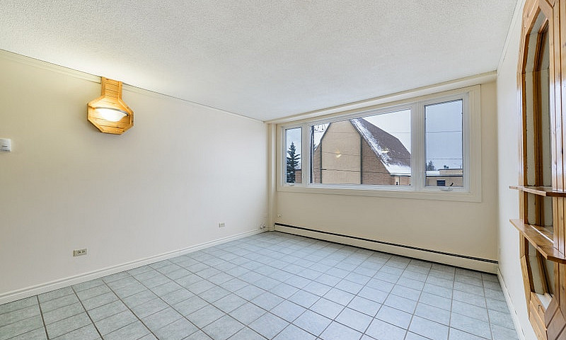 1 Bedroom - 11027 10...
