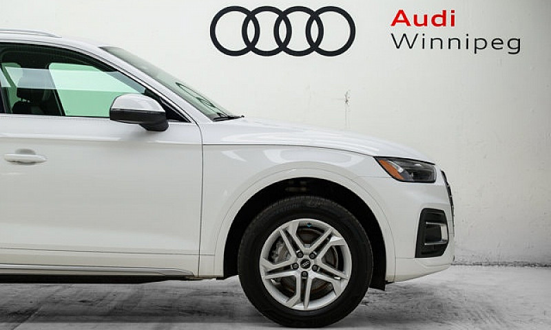 2021 Audi Q5 Komfort...