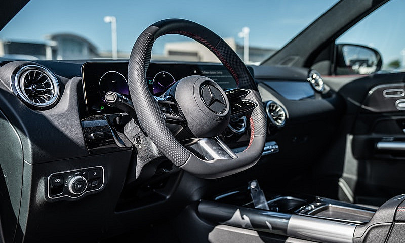 2026 Mercedes-Benz G...